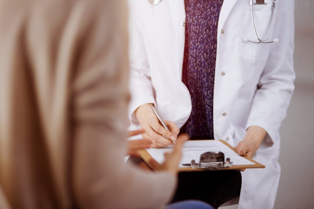 Como o endocrinologista atua no processo de ganho de peso?