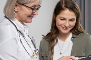 Devo Consultar O Endocrinologista Rotineiramente?